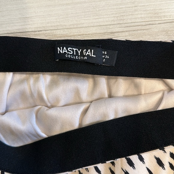 Nasty Gal cream and black spotted maxi skirt - Picture 4 of 5